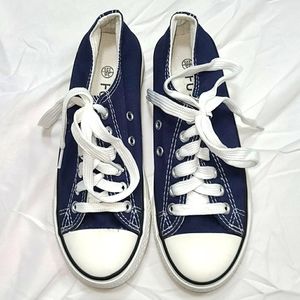 Fubu girl's blue canvas sneakers